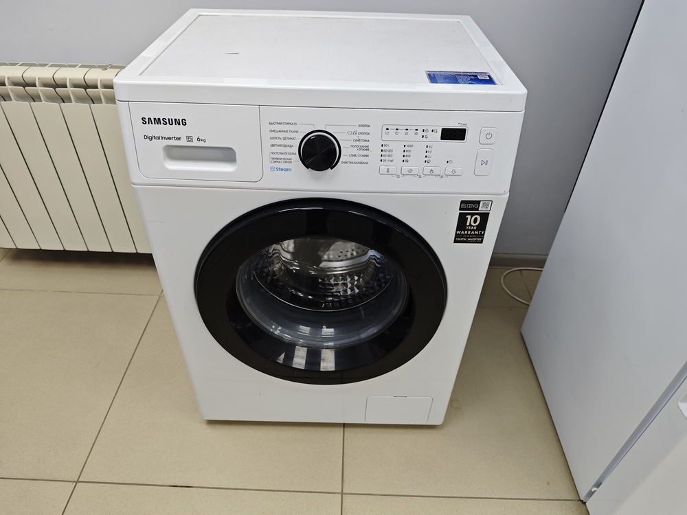 Стиральная машина Samsung WW60A4S00CE