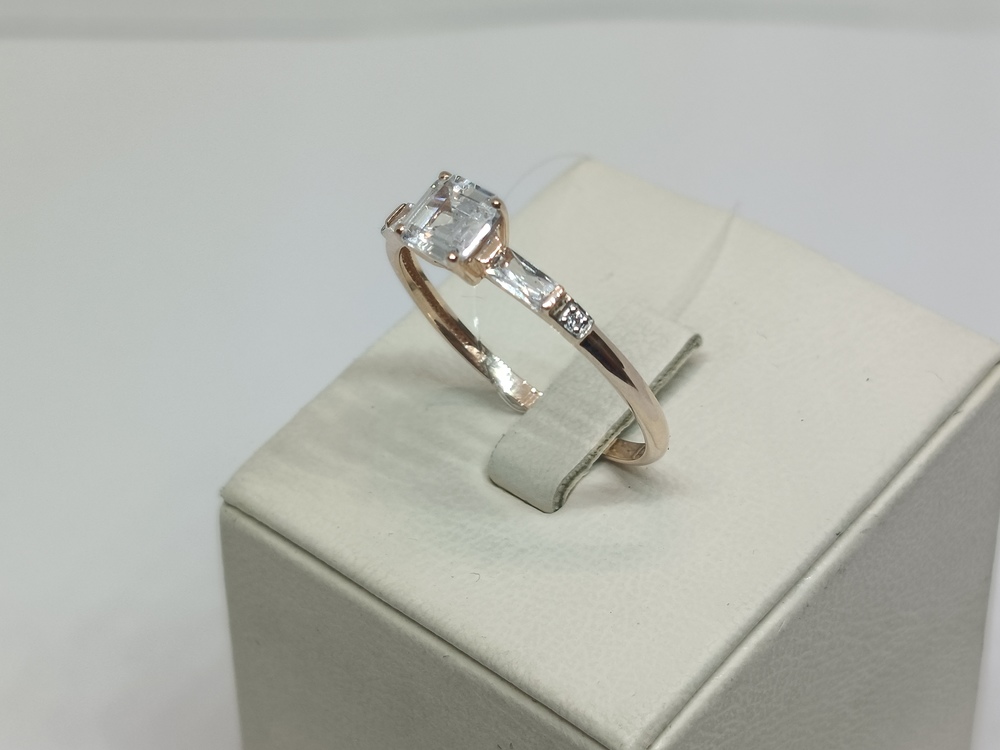 КОЛЬЦО С КАМНЯМИ (Au 585)