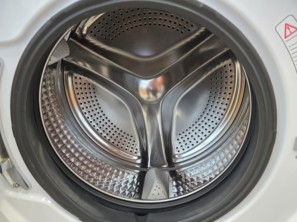 Стиральная машина Haier HW70-BP12969A