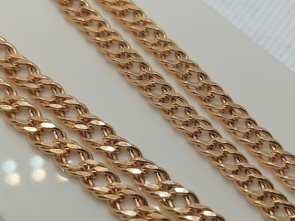 ЦЕПЬ ПУСТОТЕЛАЯ Ромб двойной (Au 585)