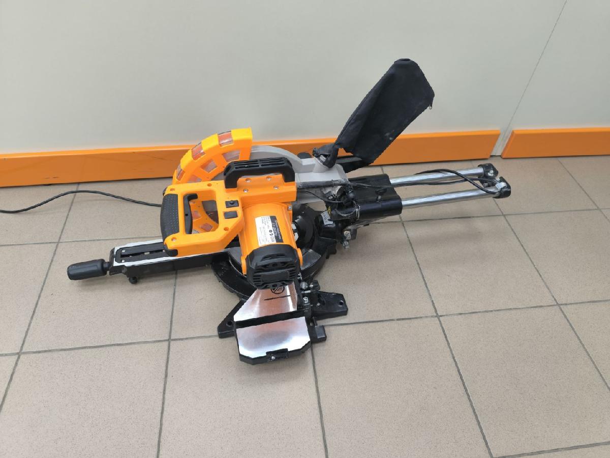 Торцовочная пила Вихрь ПТ-255ПЛ