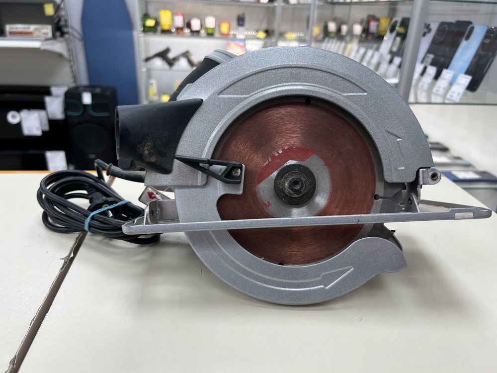 Дисковая пила Ресанта ДП-190/1800;