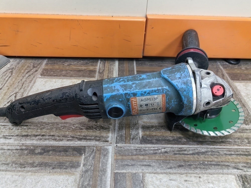 Угловая шлифмашина Sturm AG9513P