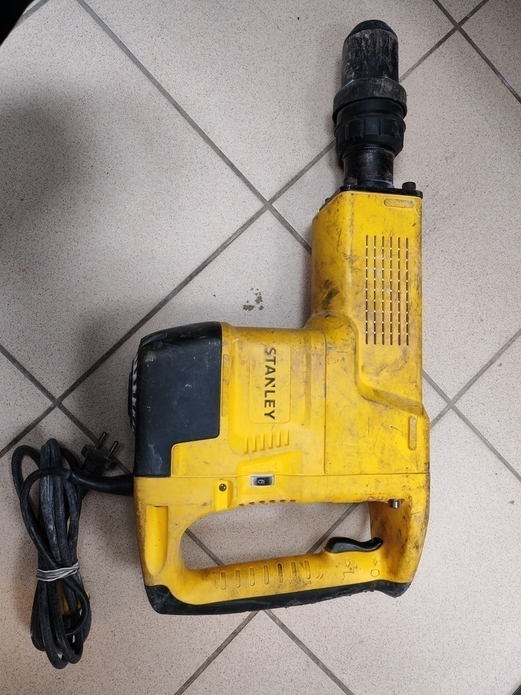 Отбойный молоток Stanley STHM10