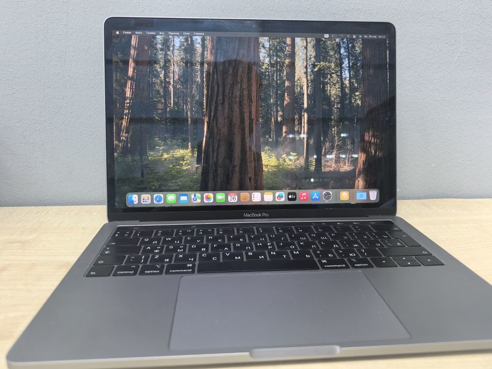Ноутбук Apple MacBook Pro (13 дюймов,  два порта Thunderbolt 3) A2159 (2019)
