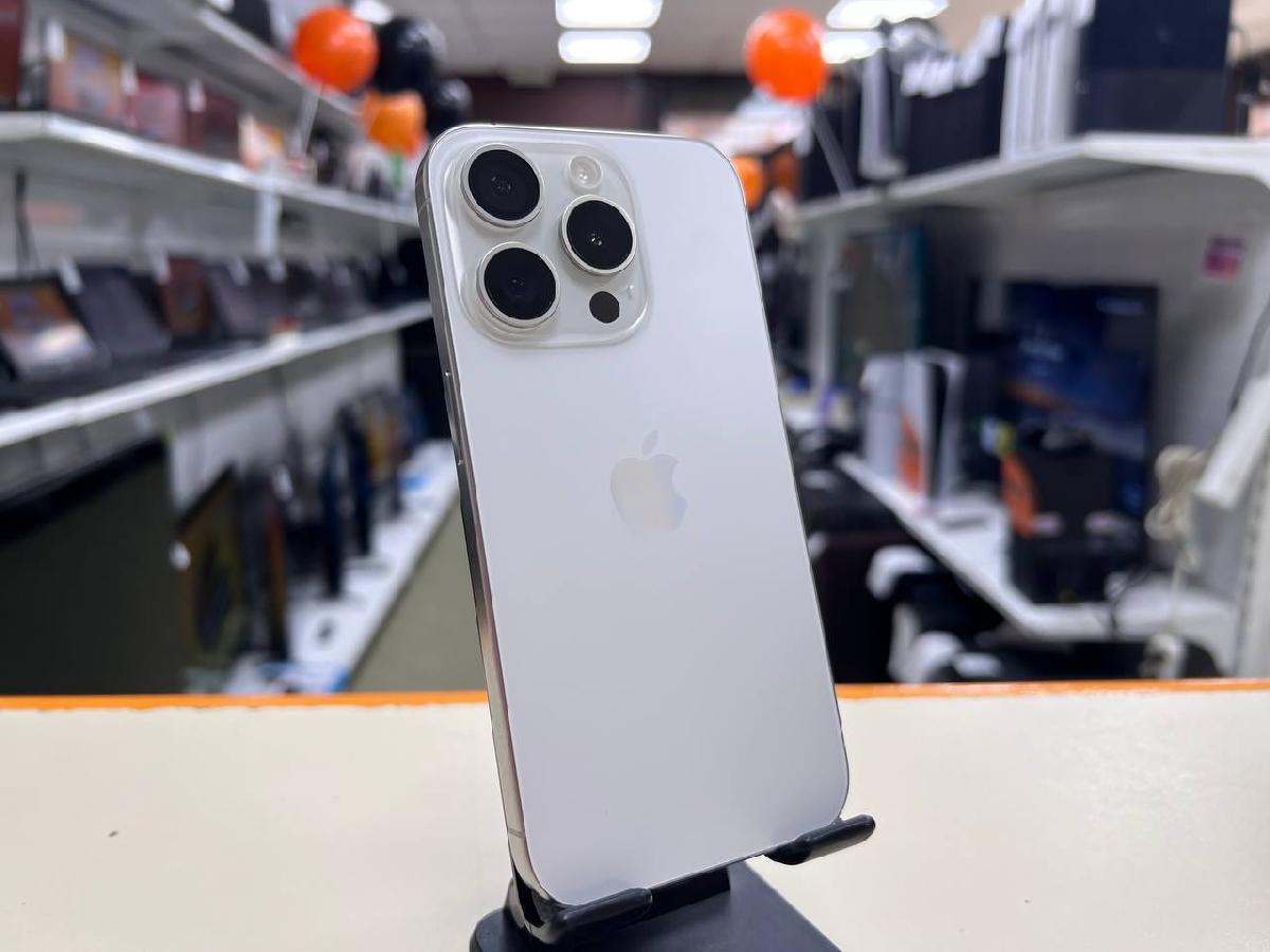 Смартфон Apple Iphone 15 Pro 128Gb