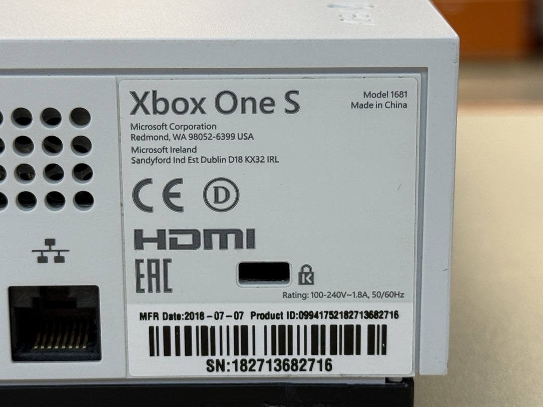 Игровая приставка Xbox One S 1TB