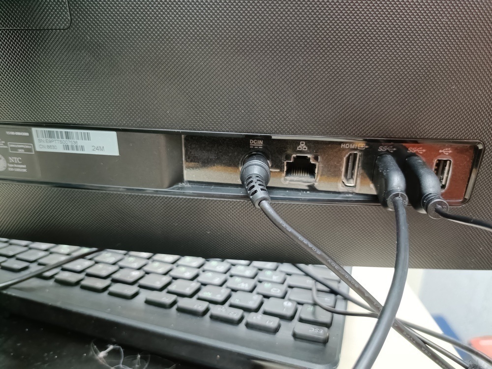 Моноблок Asus; Celeron 2955U,  Intel(R) Graphics, 4 Гб, Нет, 1 Tb