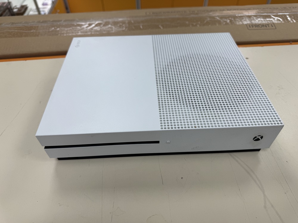 Игровая приставка Xbox One S 1TB