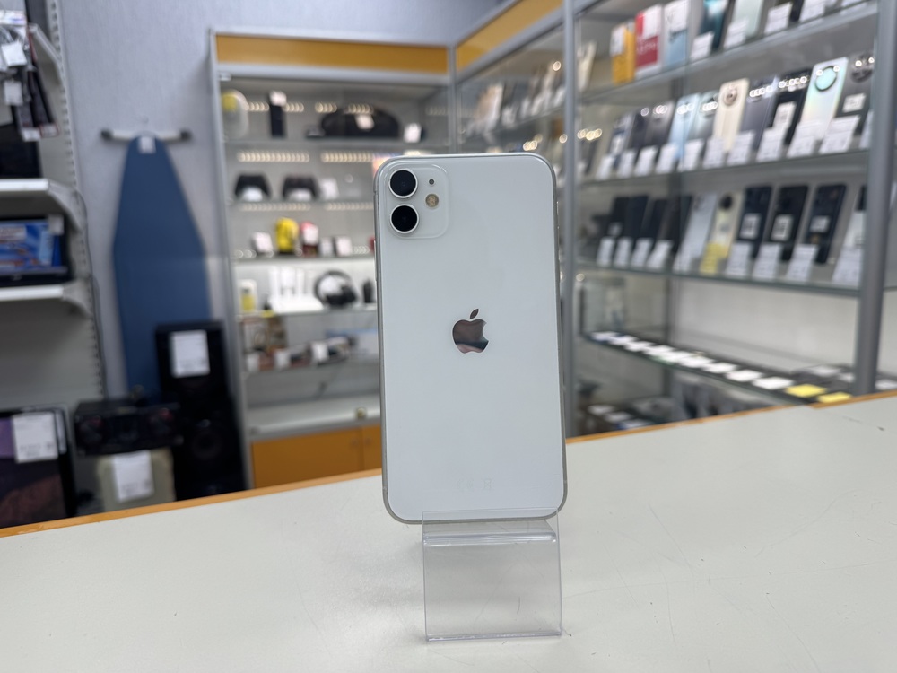 Смартфон Apple iPhone 11 64Gb