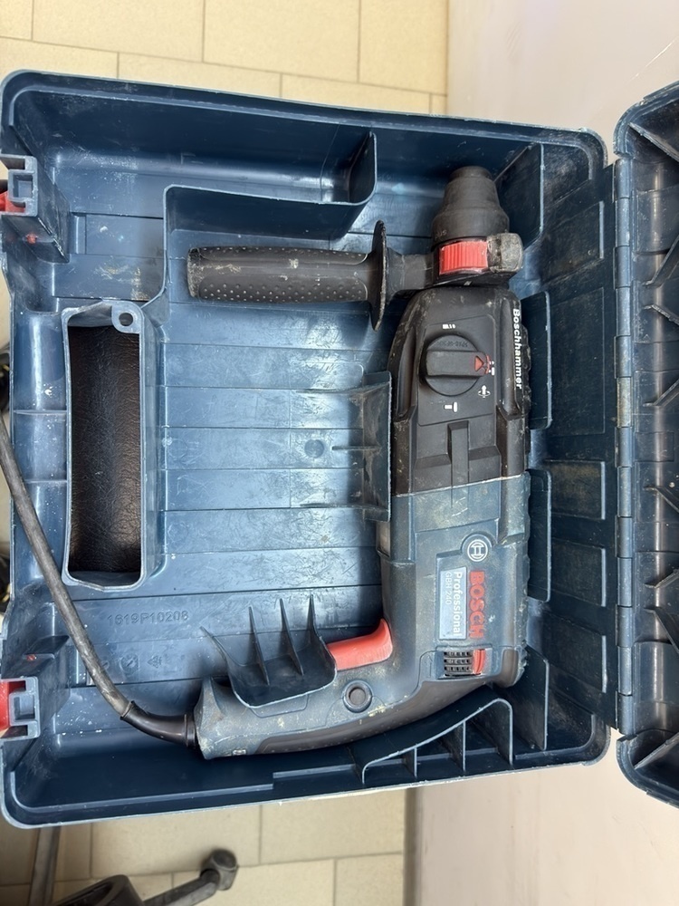 Перфоратор Bosch GBH 240