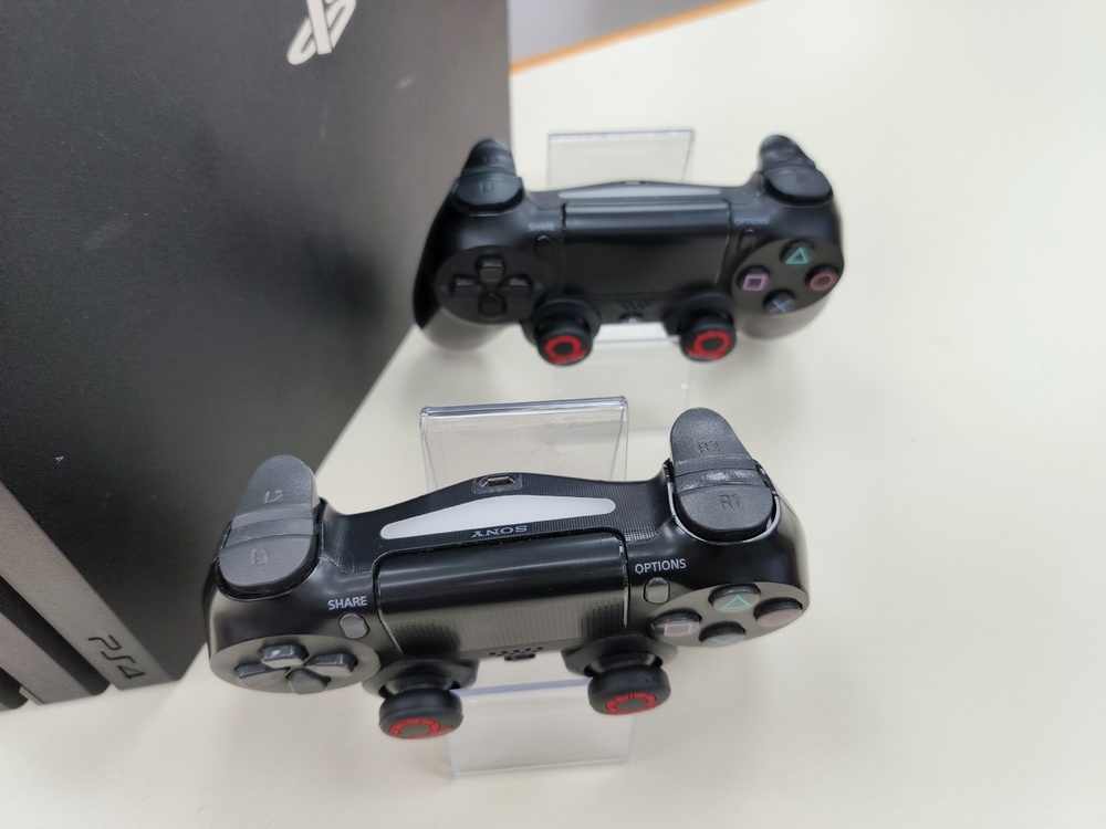 Игровая приставка PlayStation 4 Pro 1Tb