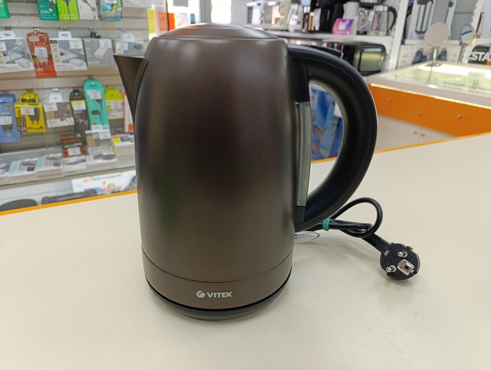 Чайники электрические Vitek VT-7032 BN;