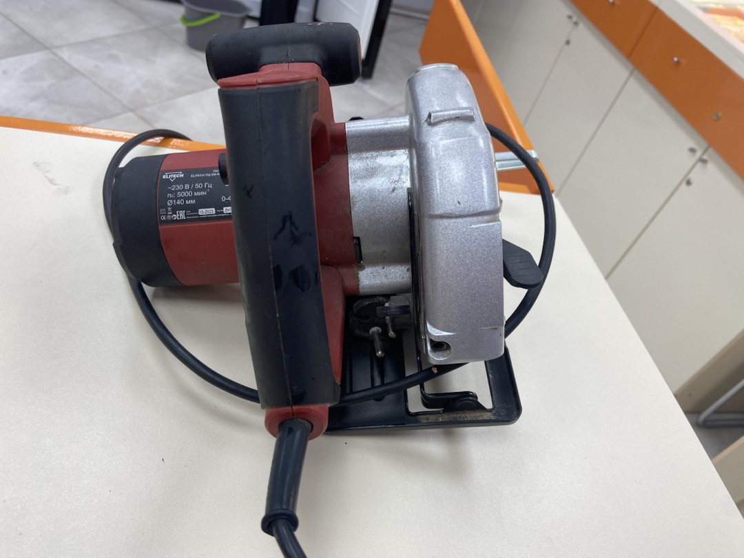 Дисковая пила Elitech ПД 08-40