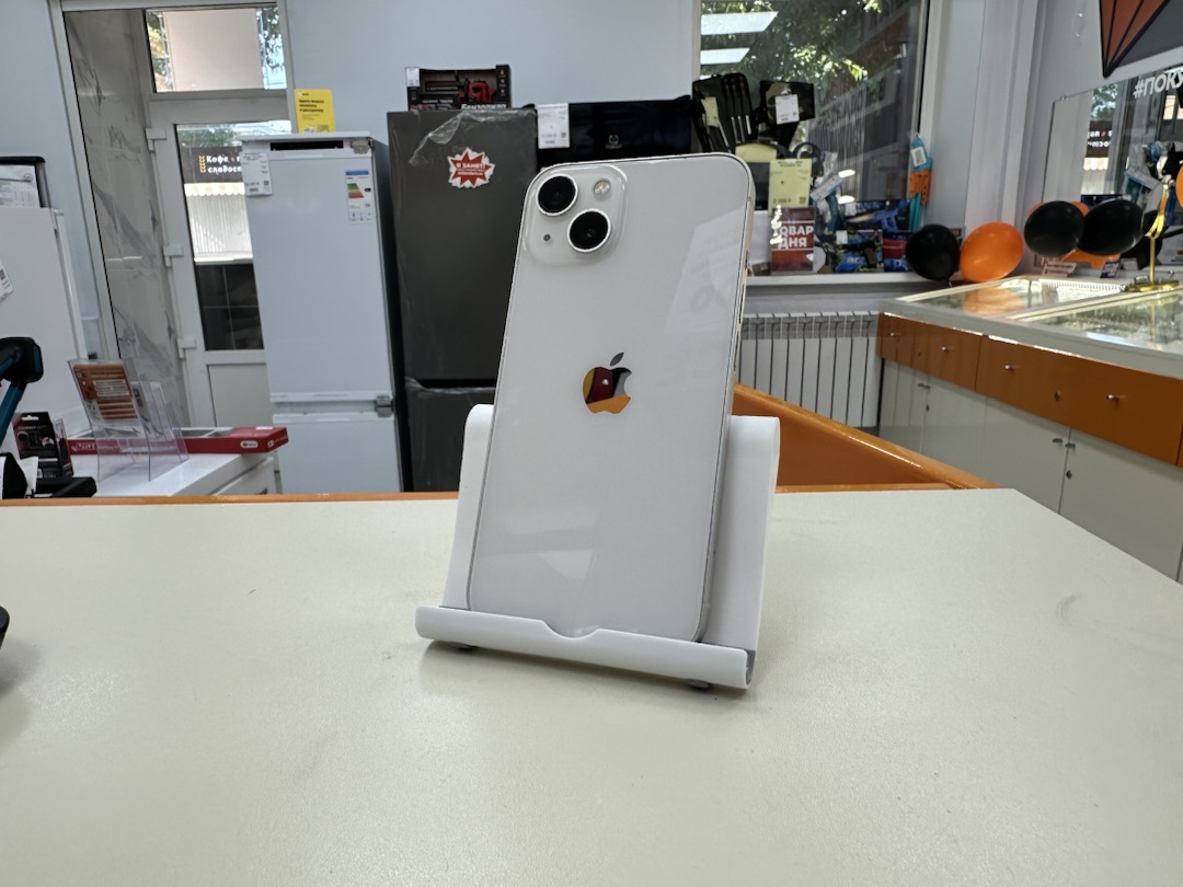Смартфон Apple iPhone 13 128Gb