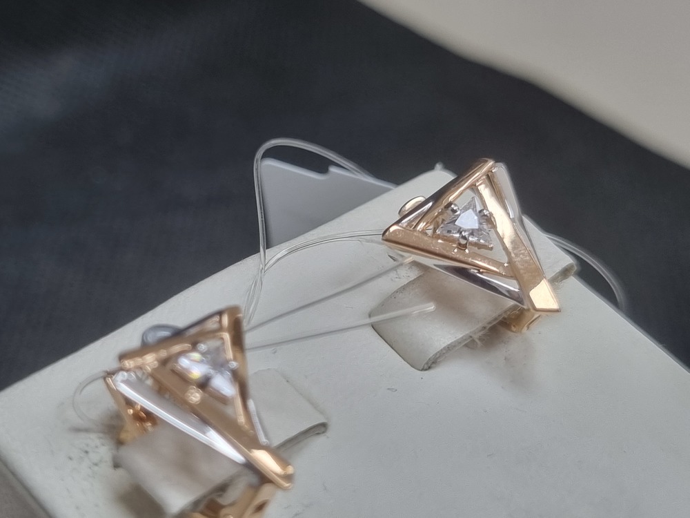 СЕРЬГИ С КАМНЯМИ (Au 585)