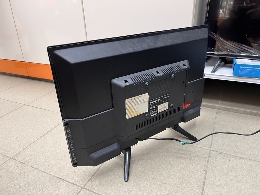 LCD Телевизор Erisson 24LM8002CT2