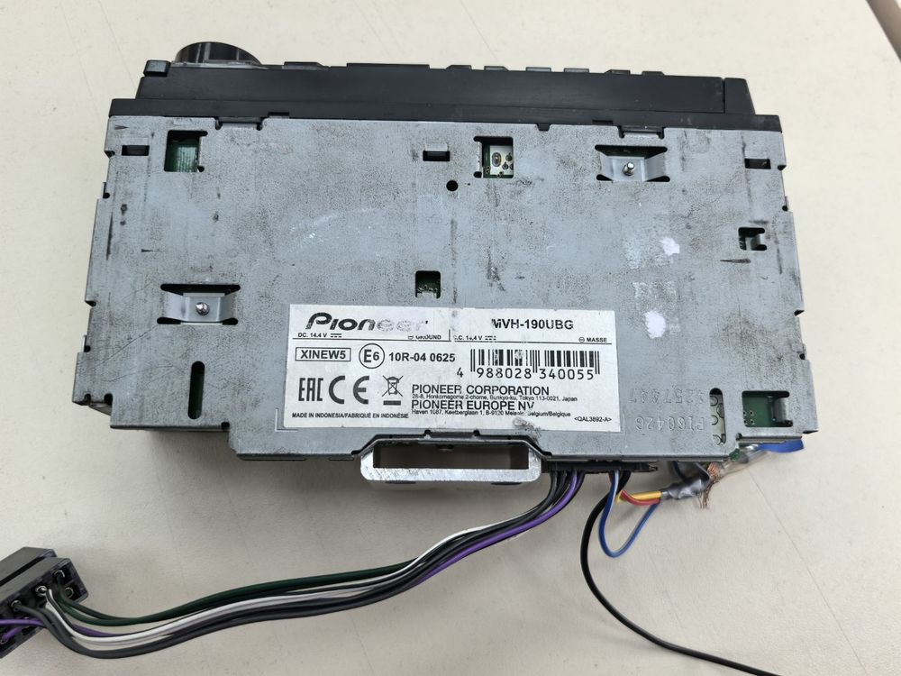 Автомагнитола Pioneer MVH-190UBG