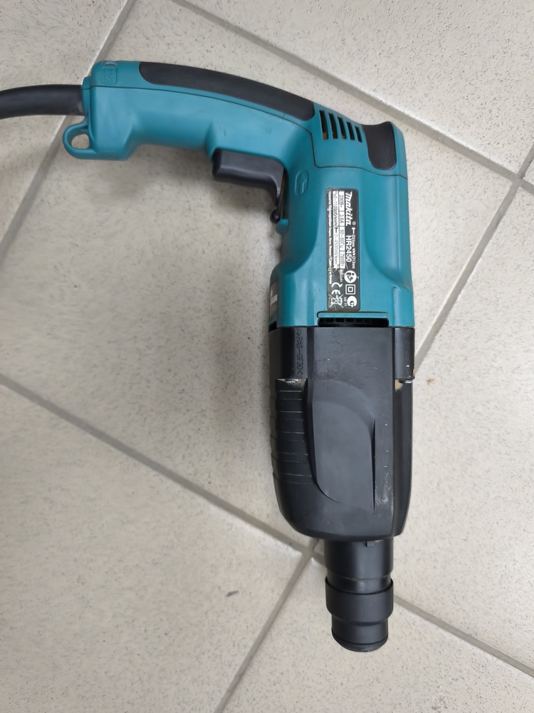 Перфоратор Makita HR-2450