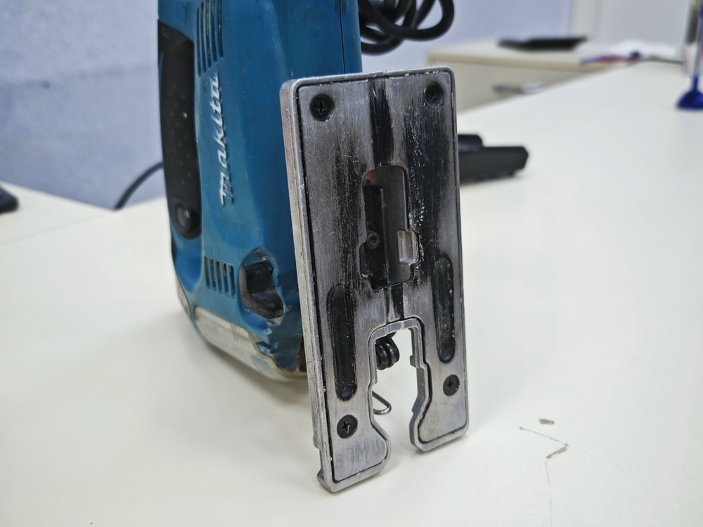 Лобзик Makita 4329