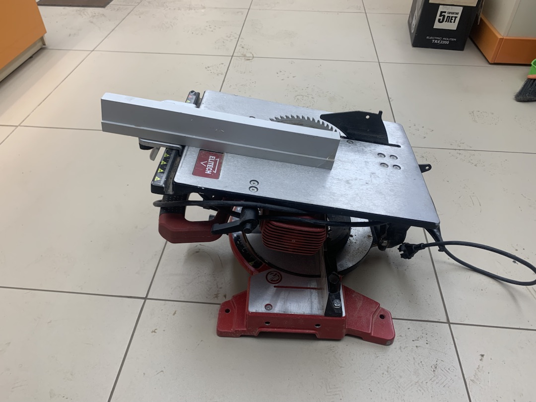 Торцовочная пила Elitech ПТК 1625