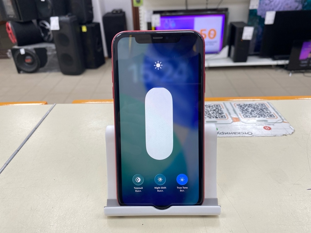 Смартфон Apple iPhone 11 64Gb