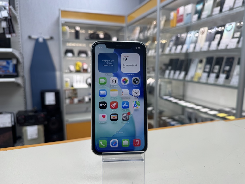 Смартфон Apple iPhone 11 64Gb