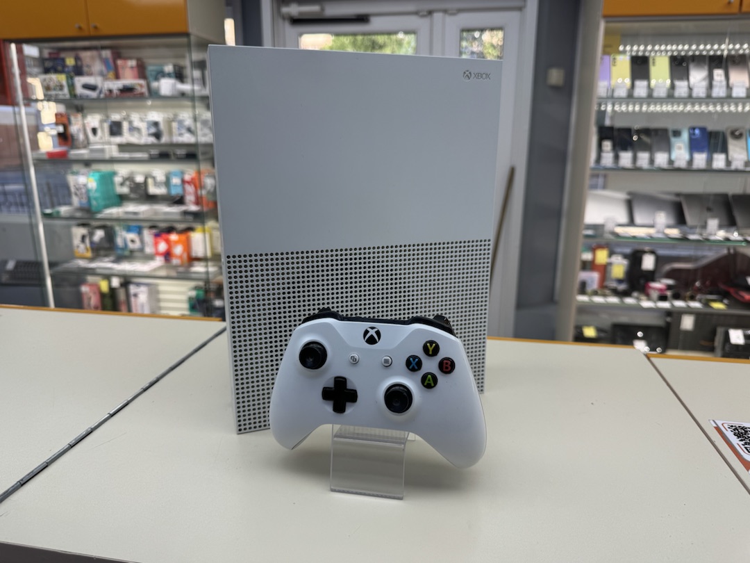 Игровая приставка Xbox One S 500Gb