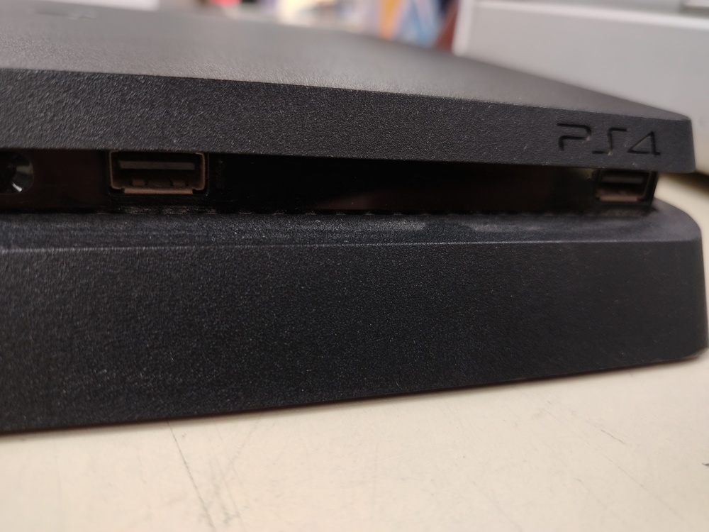 Игровая приставка PlayStation 4 Slim 1Tb