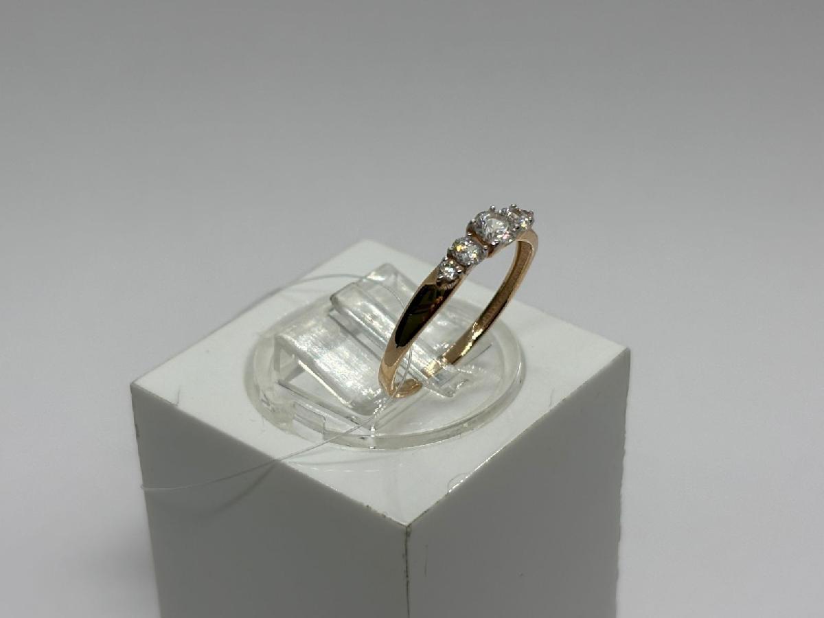 КОЛЬЦО С КАМНЯМИ (Au 585)