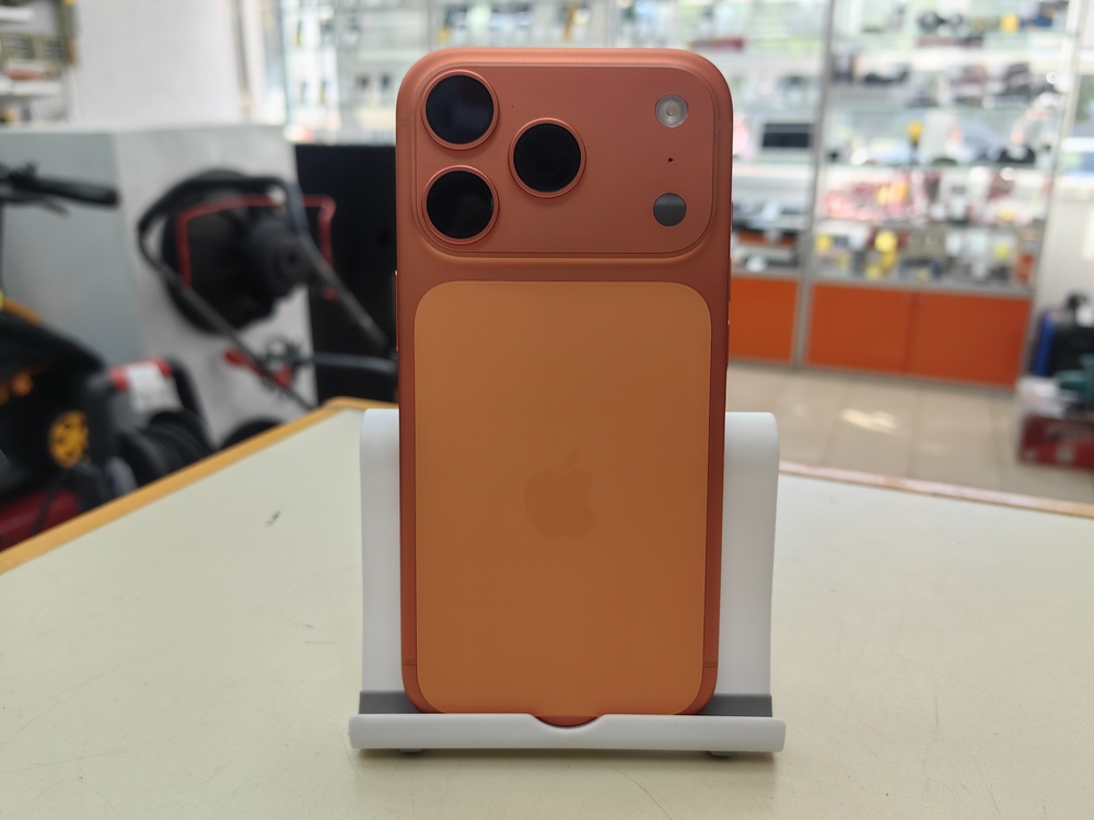 Смартфон Apple Iphone 17 Pro 256Gb eSim