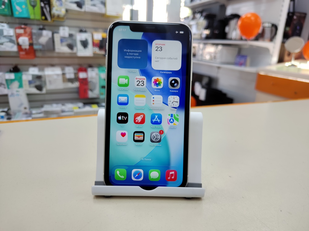 Смартфон Apple iPhone 11 64Gb