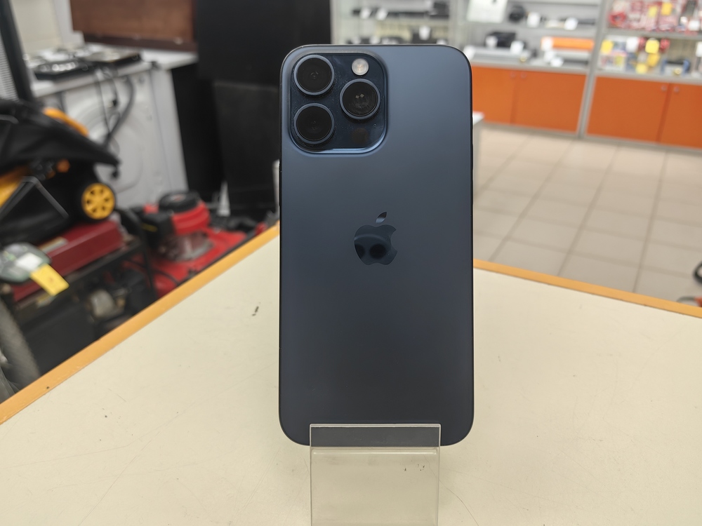 Смартфон Apple iPhone 15 Pro Max 256Gb