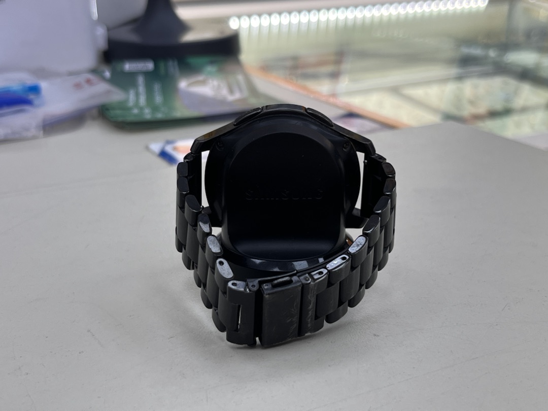 Смарт-часы Samsung Gear S Frontier