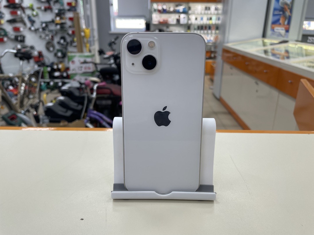 Смартфон Apple iPhone 13 128Gb