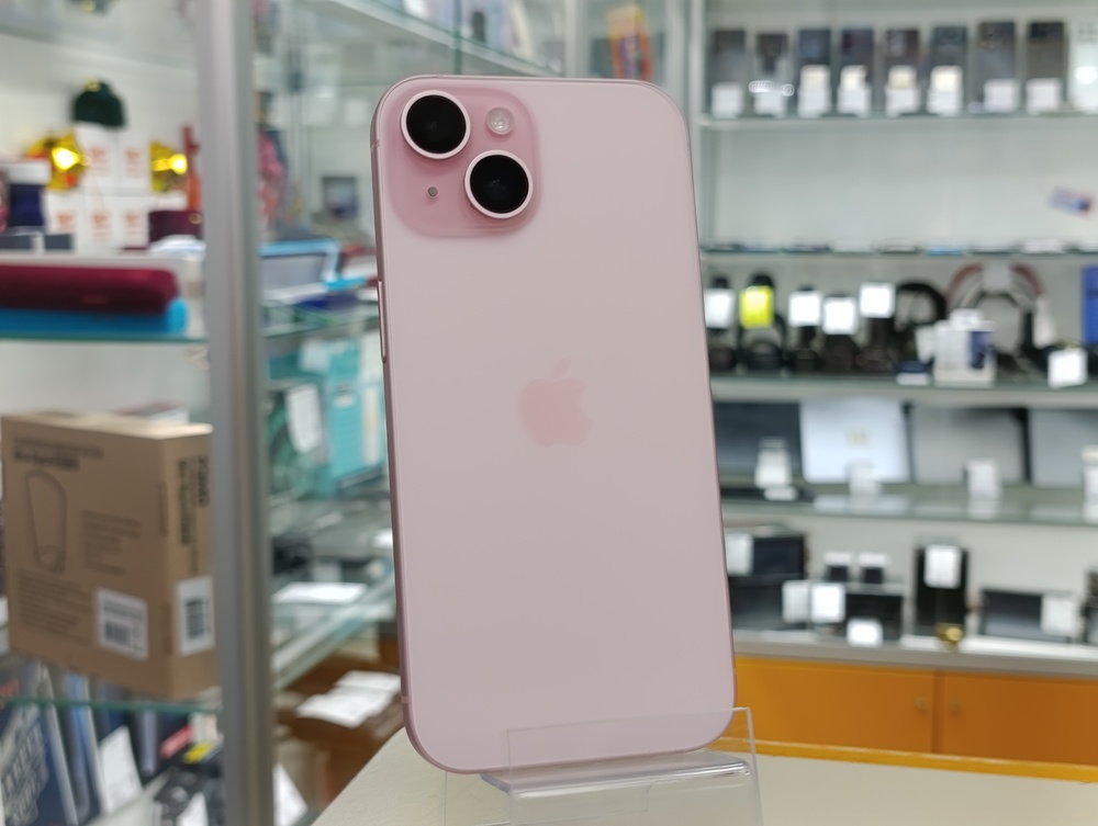 Смартфон Apple Iphone 15 128Gb