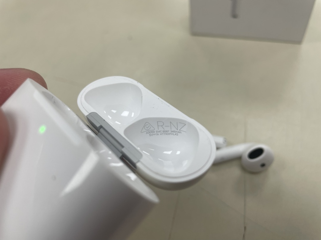 Наушники беспроводные Apple AirPods 4 с ANC