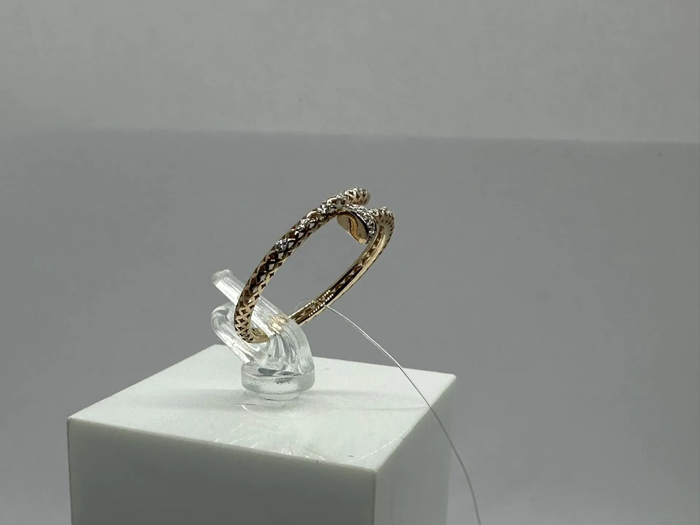 КОЛЬЦО С КАМНЯМИ (Au 585)