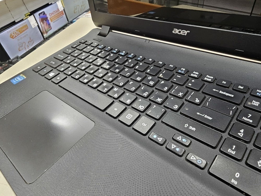 Ноутбук Acer; A4-9120, Radeon R3 series, 4 Гб, 128 Гб, Нет