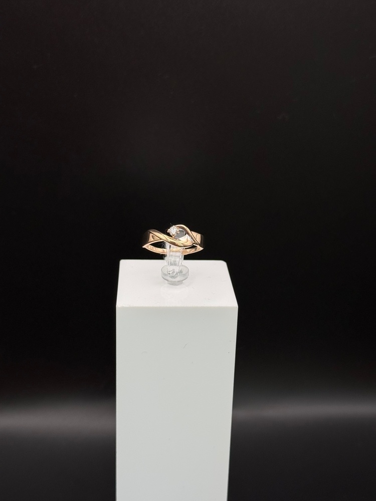 КОЛКМ585 КОЛЬЦО С КАМНЕМ (Au 585)