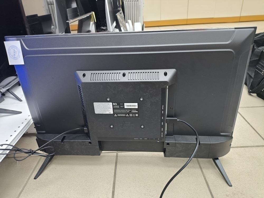 LED Телевизор BQ 32FS01B