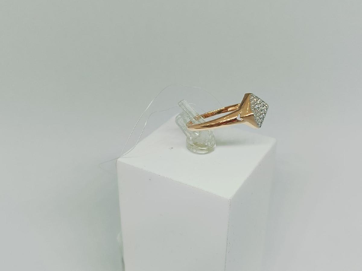 КОЛЬЦО С КАМНЯМИ (Au 585)