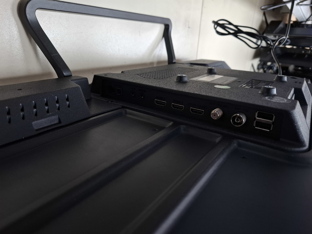 LED Телевизор SBER SDX-32F2126