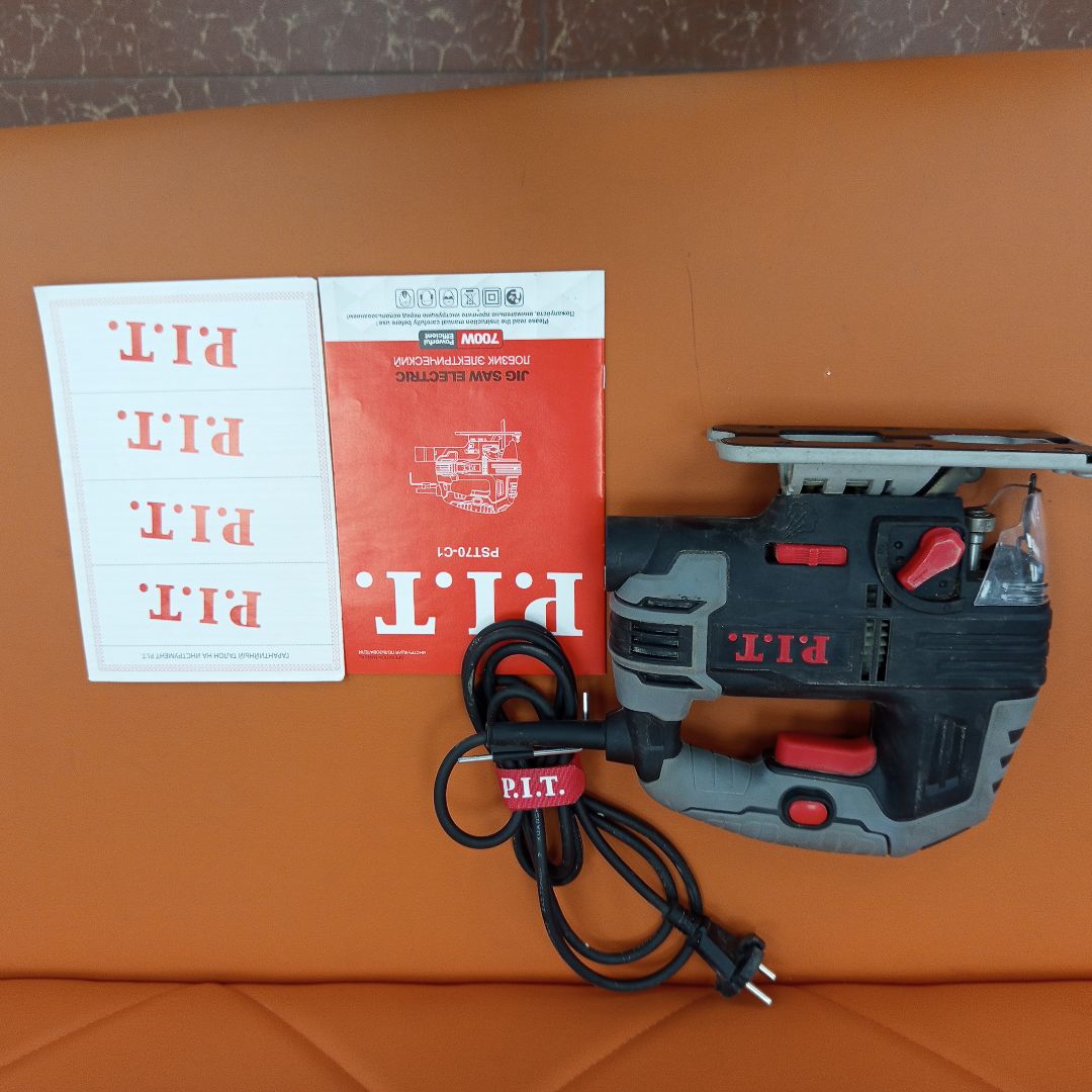 Лобзик P.I.T. PST70-C1