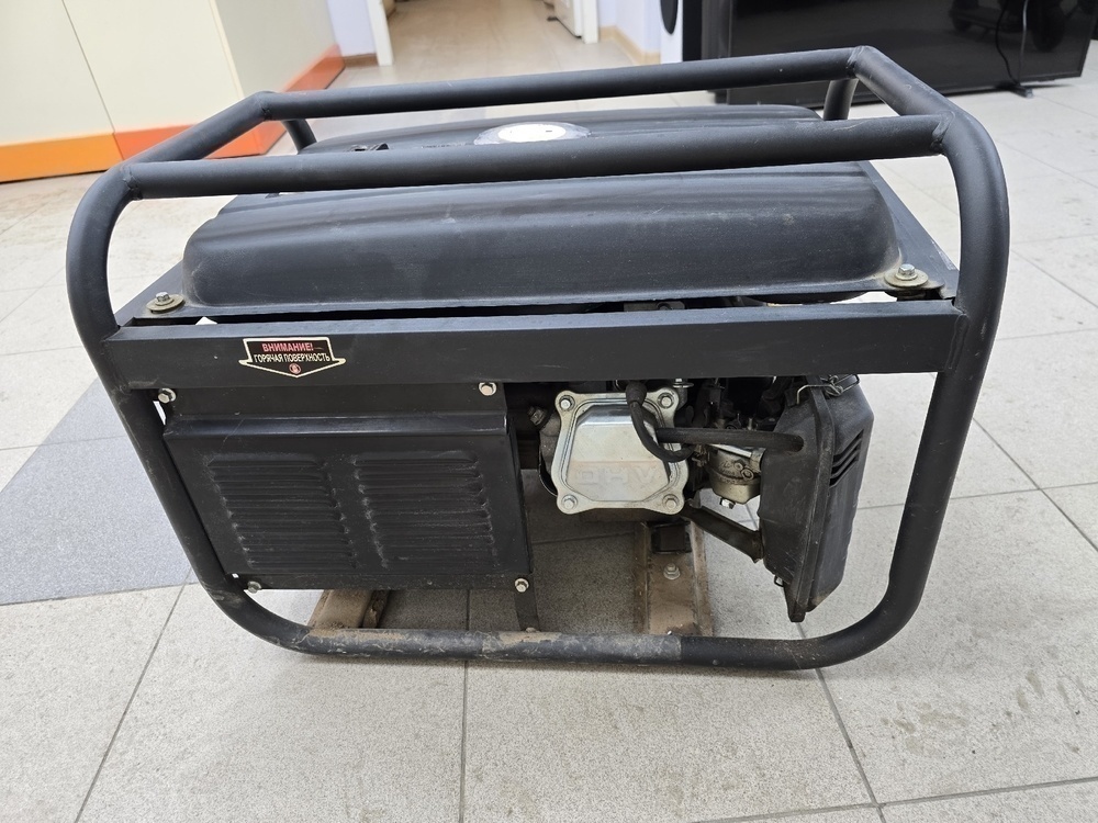 Бензогенератор Huter DY4000LX