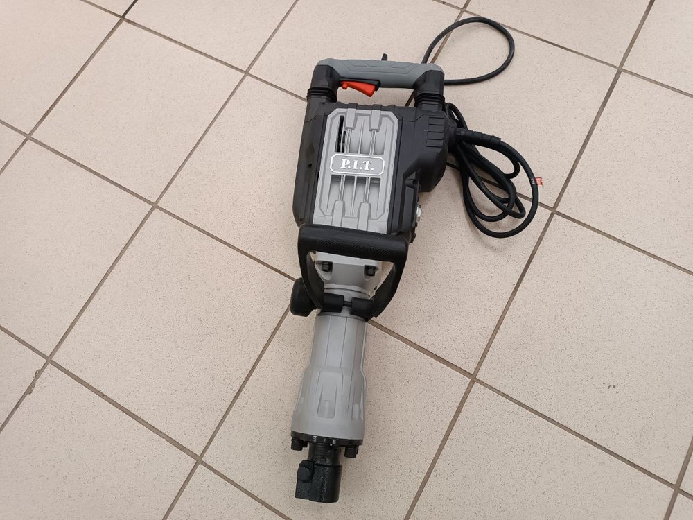 Отбойный молоток P.I.T. GSH65-C2