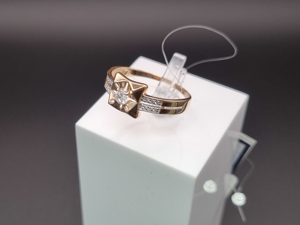 КОЛЬЦО С КАМНЯМИ (Au 585)