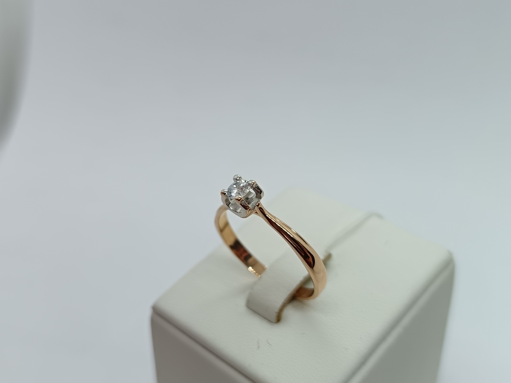 КОЛКМ585 КОЛЬЦО С КАМНЕМ (Au 585)