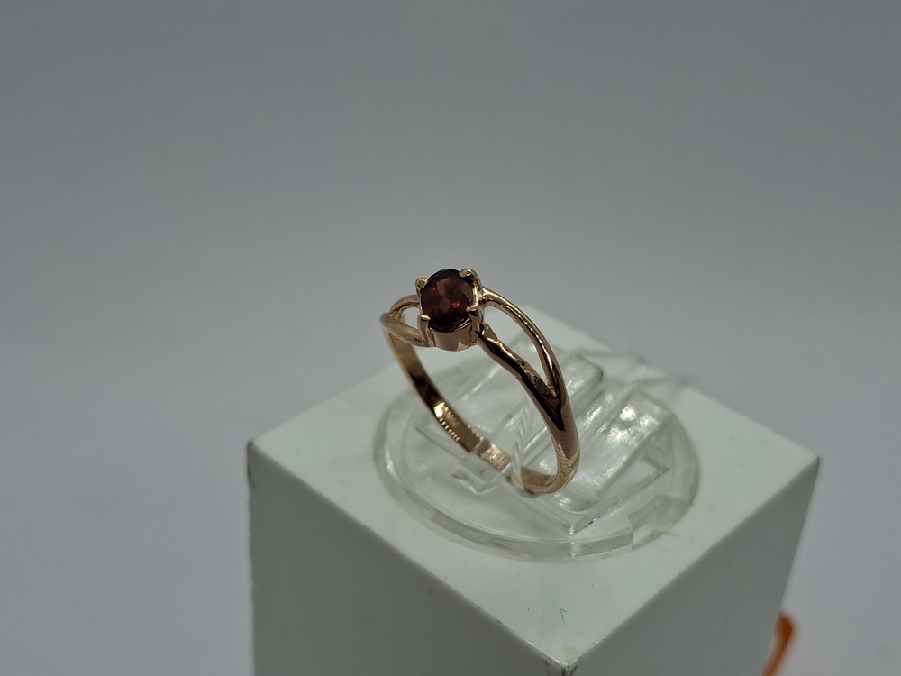 КОЛЬЦО С КАМНЕМ (Au 585)