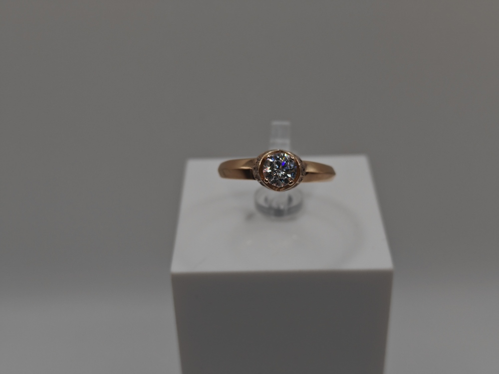 КОЛКМИ585 КОЛЬЦО С КАМНЯМИ (Au 585)